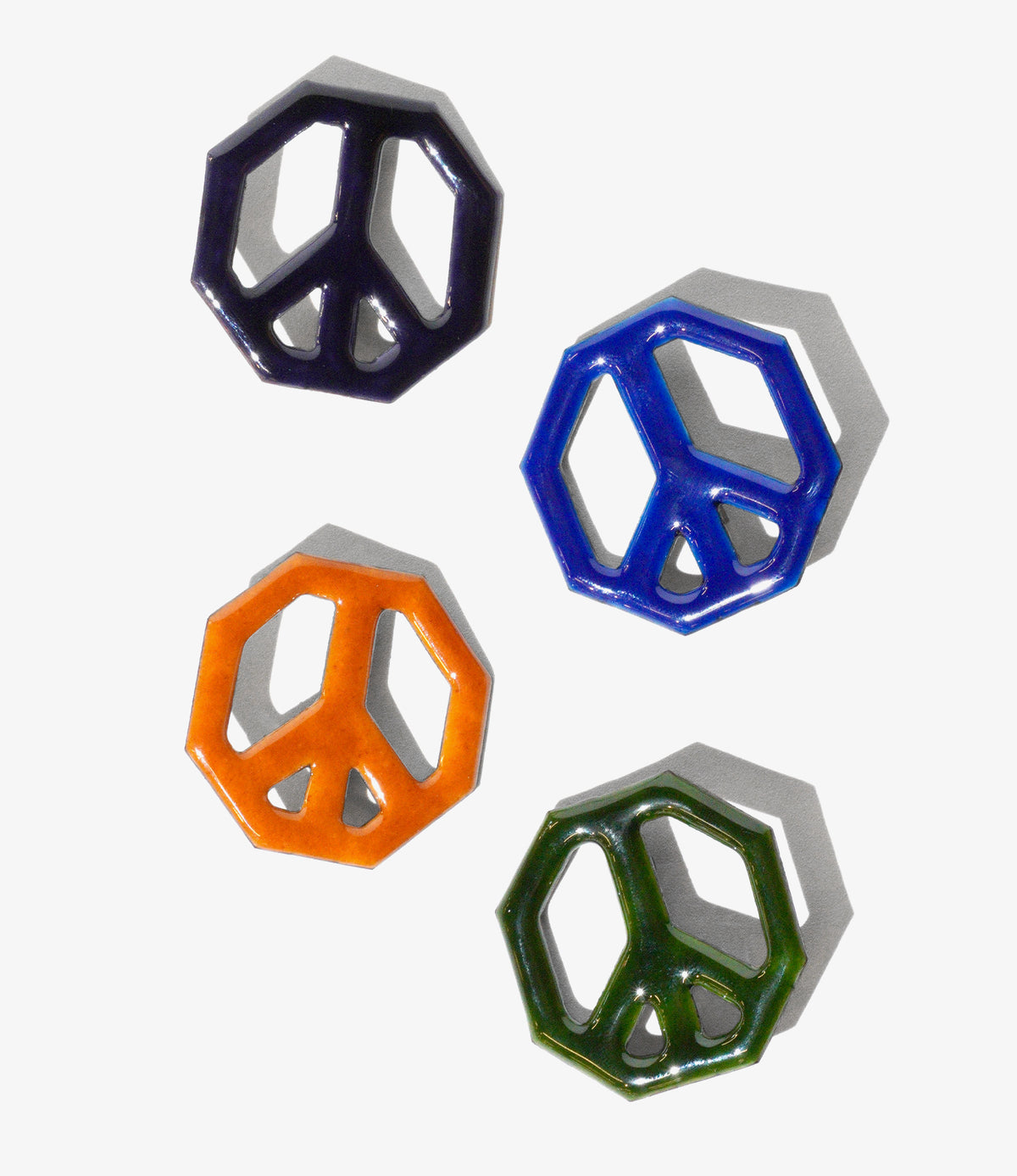 花太陽雨 x MEDO Peace Mark Enamel Brooch